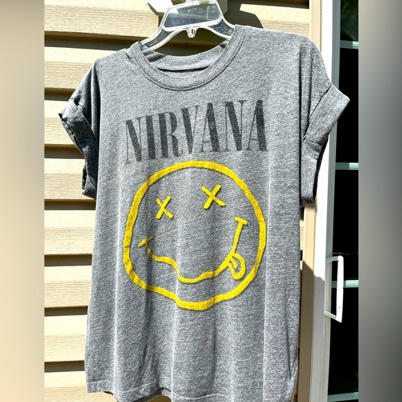 NIRVANA Tops - Nirvana Smiley Face T shirt
